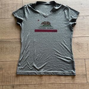 Extreme-Tek Apparel Women's Gray California Republic Tee large Run